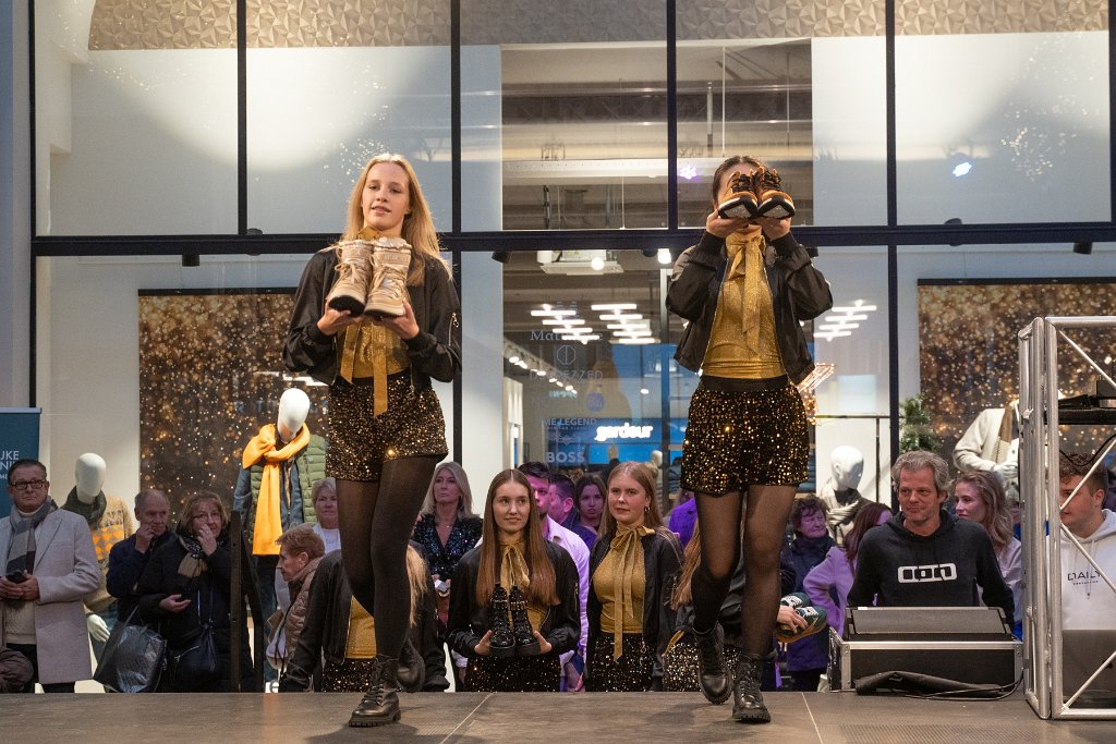Modeshow 198.jpg
